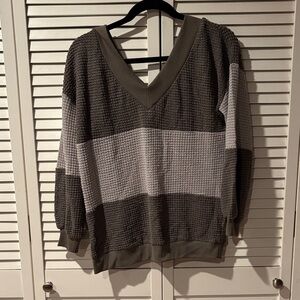 Women's V-Neck Sweater in Gray and Cream